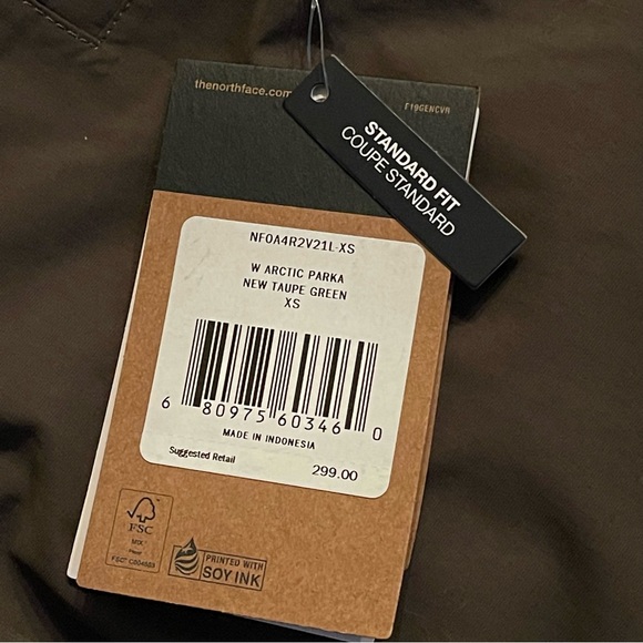 The North Face Women's Arctic Parka - NWT Taupe Green - Picture 6 of 9